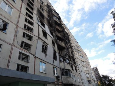 Harkov Saltovka şehrinin Ukrayna bölgesi, savaşın ilk günlerinden itibaren Rusya ile yapılan bombardıman sonrasında zarar gördü.