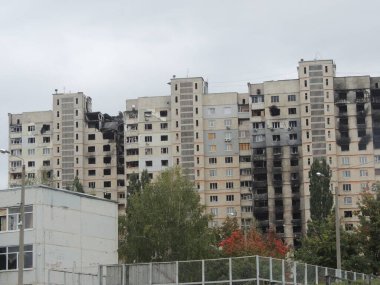 Harkov Saltovka şehrinin Ukrayna bölgesi, savaşın ilk günlerinden itibaren Rusya ile yapılan bombardıman sonrasında zarar gördü.