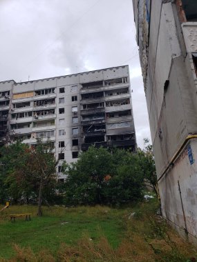 Harkov Saltovka şehrinin Ukrayna bölgesi, savaşın ilk günlerinden itibaren Rusya ile yapılan bombardıman sonrasında zarar gördü.