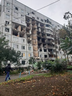 Harkov Saltovka şehrinin Ukrayna bölgesi, savaşın ilk günlerinden itibaren Rusya ile yapılan bombardıman sonrasında zarar gördü.