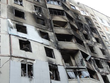 Harkov Saltovka şehrinin Ukrayna bölgesi, savaşın ilk günlerinden itibaren Rusya ile yapılan bombardıman sonrasında zarar gördü.