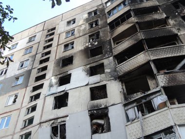 Harkov Saltovka şehrinin Ukrayna bölgesi, savaşın ilk günlerinden itibaren Rusya ile yapılan bombardıman sonrasında zarar gördü.