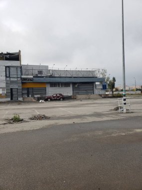 Ukrayna 'daki savaş, Harkov' u Yıkmak, Ukrayna 'daki evler, yanmış evler, Ukrayna savaşı, bombardıman sonrası, boş bölge, çatışmalar sonrası