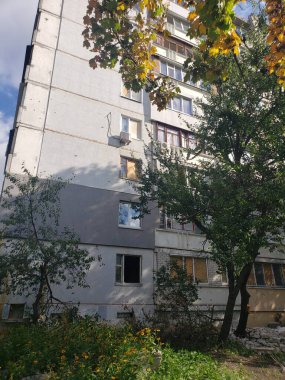 Ukrayna 'nın Saltovka ilçesi Kharkov, Rusya' nın Ukrayna 'daki ilk bombardıman savaşından etkilendiği ilk günden beri.