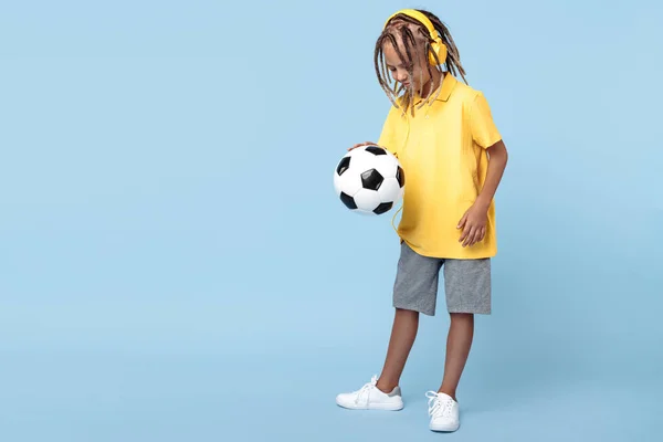 Full Lengh Image Cute Little Boy African Dreads Playing Soccer — 图库照片