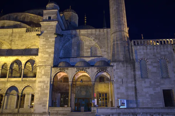 Mesquita azul em Istambul. Cena noturna — Fotografia de Stock