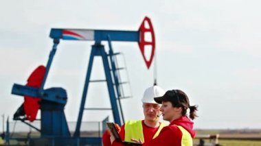 işçiler petrol sanayi