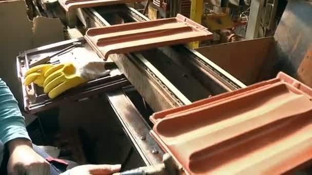瓷砖质量控制线上的瓦片 现代化瓷砖制造厂生产线 — 图库视频影像