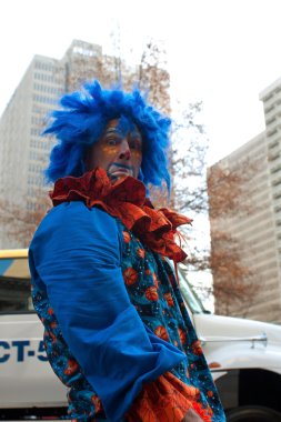 Palyaço yapan aptal yüz Atlanta'da christmas parade