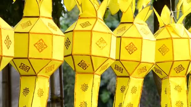 Thajské lucerny v loi krathong festival thajského chiang mai — Stock video