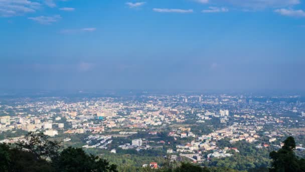 Czas wygaśnięcia miejski dzień do nocy i piękny księżyc sceniczny w chiang mai, Tajlandia — Wideo stockowe