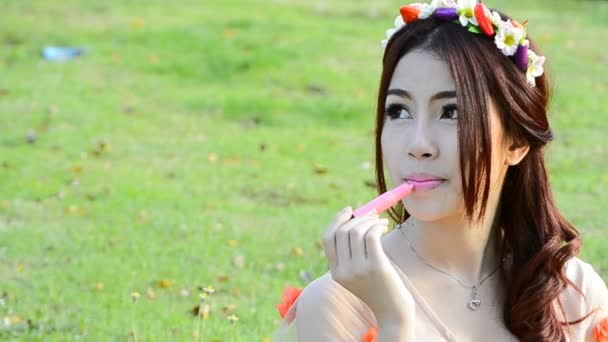 Słodkie azjatyckie kobiety moda model piękny portret (slow motion) — Wideo stockowe