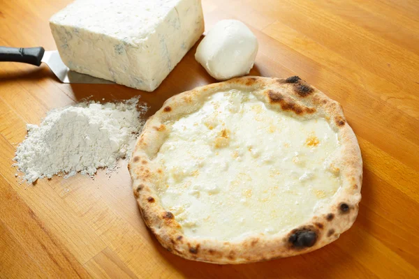 İtalyan pizzası.