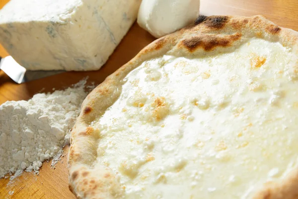 İtalyan pizzası.