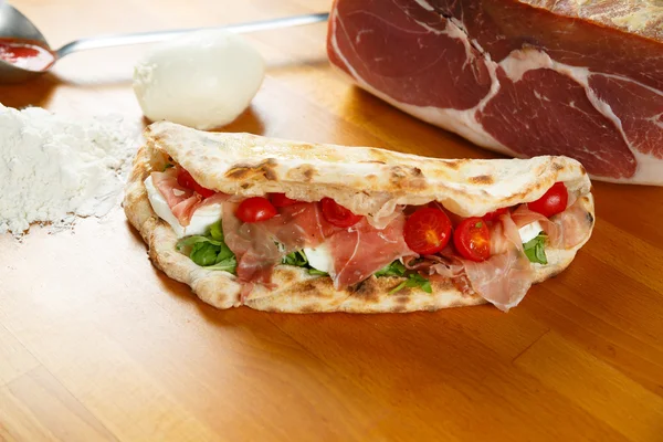İtalyan pizzası.