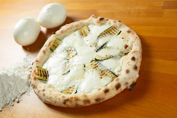 İtalyan pizzası.