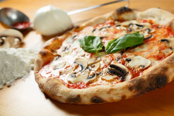 İtalyan pizzası.