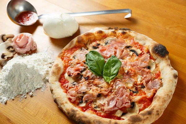İtalyan pizzası.