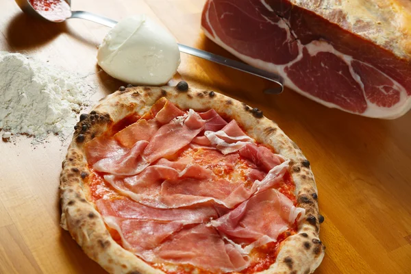 İtalyan pizzası.