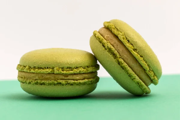 Фисташки Macarons Зеленом Фоне Крупным Планом — стоковое фото