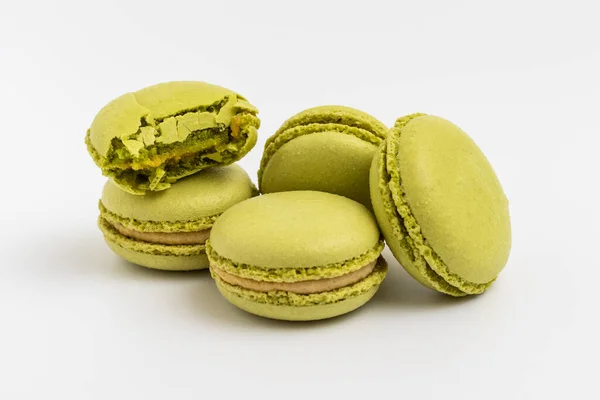 Pistachio Macarons Λευκό Φόντο Από Κοντά — Φωτογραφία Αρχείου