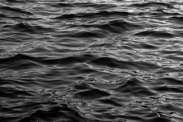 Havsvattenytan Svartvita Havsvågor — Stockfoto