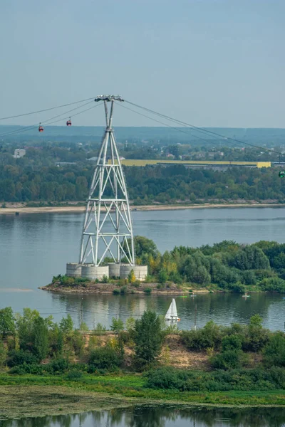 穿越伏尔加河的缆车 — 图库照片