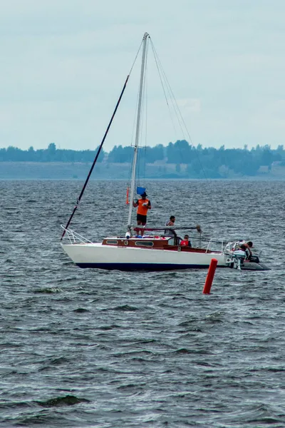 Kindersegelregatta Auf Der Wolga — Stockfoto