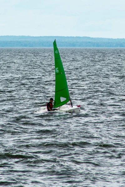 Regata Vela Infantil Rio Volga — Fotografia de Stock