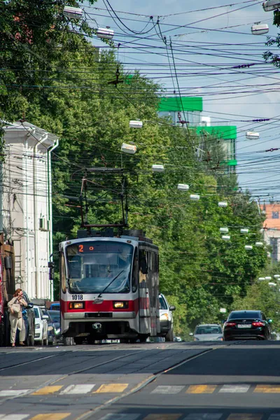 Tramvaj Pohybuje Ulici Města — Stock fotografie