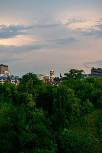 Nizhny Novgorod日落时分的全景 — 图库照片
