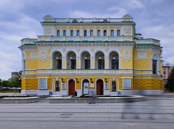 Nizhny Novgorod大道的全景 免版税图库照片