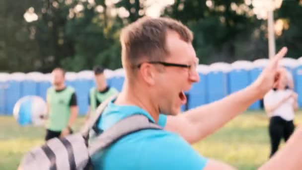 Young Happy Laughing Man Wearing Glasses Walking Street Tuna Good — Video