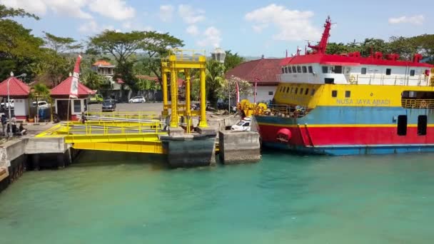 Aerial Drone View Ferry Unloading Transport Gangway Ferry Transports Cars — Stock Video