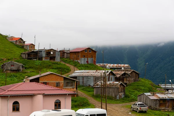 土耳其黑海地区Trabzon的Haldizen和Karaster Hills被雾笼罩 — 图库照片
