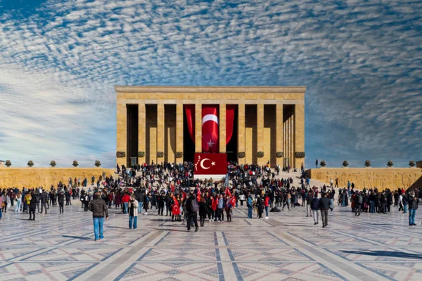 Sfocato Offuscò Tomba Ataturk Anitkabir Con Molti Visitatori Ankara Turchia — Foto Stock