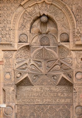 Divrigi, Sivas / Türkiye - 19 Eylül 2020: UNESCO Dünya Mirası Alanı ve popüler turizm merkezi, Divrigi Büyük Camii ve Hastanesi. Cennet kapısı detayları.