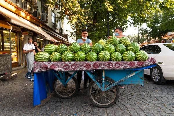 Sur Diyarbakir Turkey September 2020 Mobile Shop Greengrocer Street Water — Stock Photo, Image