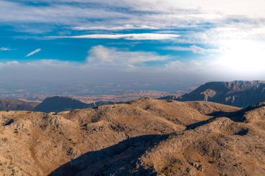 Nemrut Dağı 'nın genel manzarası. Kahta, Adiyaman kenti, Türkiye.