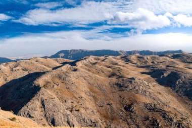 Nemrut Dağı 'nın genel manzarası. Kahta, Adiyaman kenti, Türkiye.