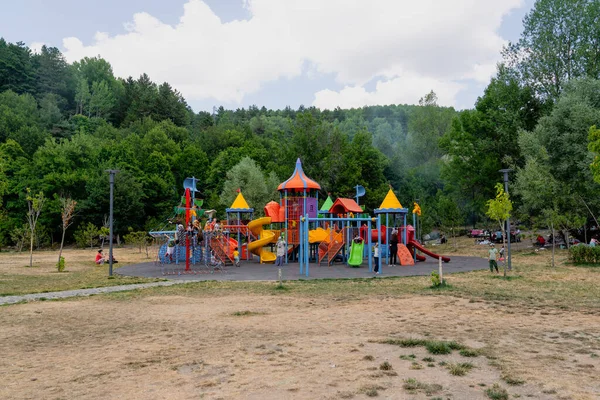 Ankara Turquía Agosto 2020 Muchos Niños Juegan Colorido Parque Infantil — Foto de Stock