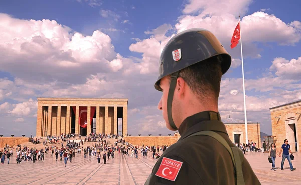 Ankara Turchia Maggio 2018 Soldato Turco Fronte Anitkabir — Foto Stock