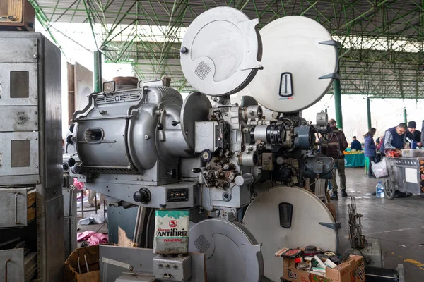 Ankara Turcja Lutego 2020 Stary Projektor Filmowy Sprzedaż Pchlim Targu — Zdjęcie stockowe