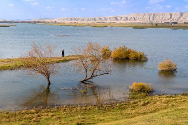 Kirikkale 'nin Cesnigir Köprüsü yakınlarındaki Kizilirmak Nehri