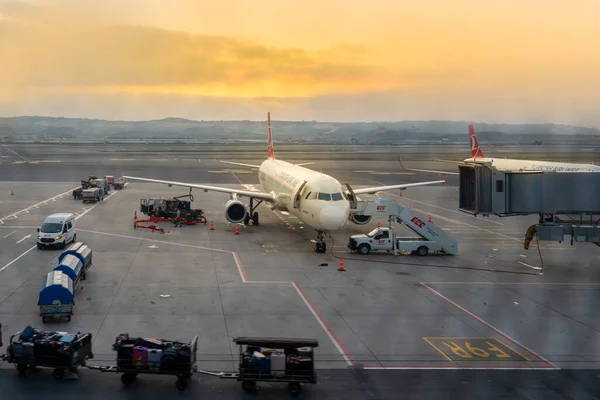 Estambul Turquía Octubre 2019 Servicios Tierra Del Aeropuerto Operaciones Taxi — Foto de Stock