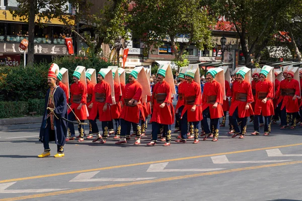 Ankara Turkije Augustus 2019 Soldaten Ottomaanse Uniformen Parades — Stockfoto