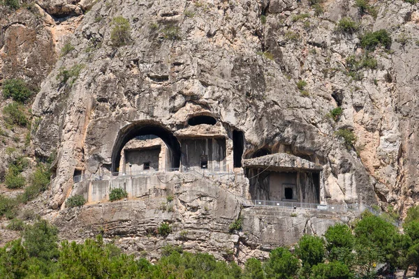 Βραχώδεις Τάφοι Kaya Mezarlari Στα Τουρκικά Λόφο Στην Πόλη Αμάσια — Φωτογραφία Αρχείου