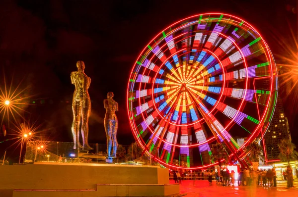 Batumi Adjara Georgia August 2019 Ferris Wheel Moving Metal Sculpture — Stock Photo, Image