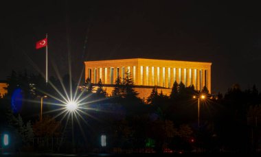 Anitkabir, Ankara 'nın ilk cumhurbaşkanı Mustafa Kemal Atatürk' ün anıtsal mezarı.