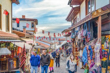 Ankara / Türkiye-02 Şubat 2019: Ankara Şatosu 'nda alışveriş için turistik mahalle